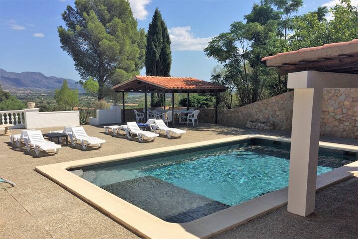 Catalogne 35 km France et 18 mer 8 chambres 14 lit gallery image 4