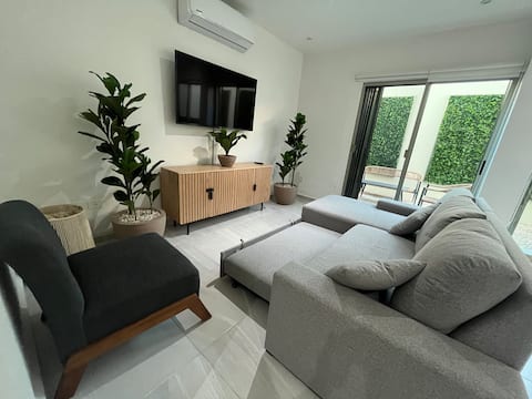 Top Airbnb: New chic & exclusive house in Long Island Cancun in Supermanzana 329