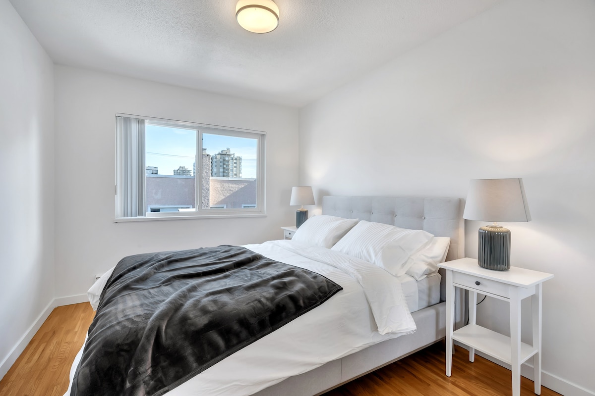 Fairview Penthouse with Stunning Views