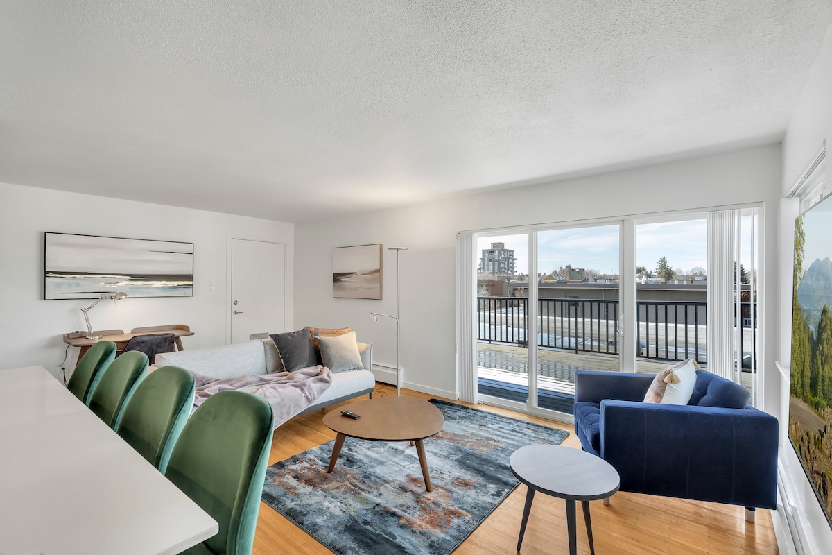 Fairview Penthouse with Stunning Views