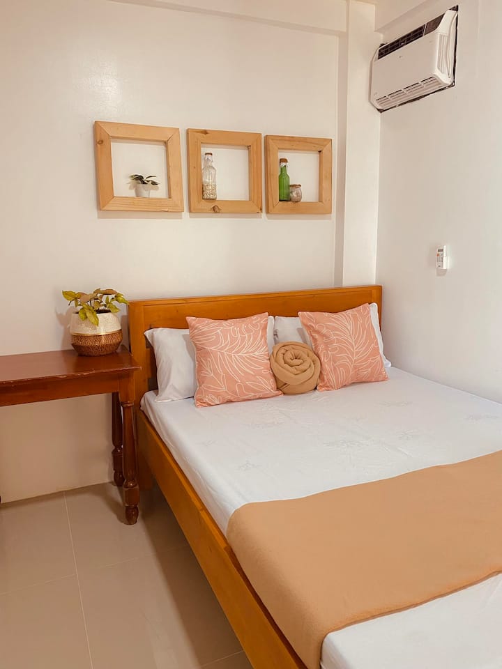 Room in beachfront (1)