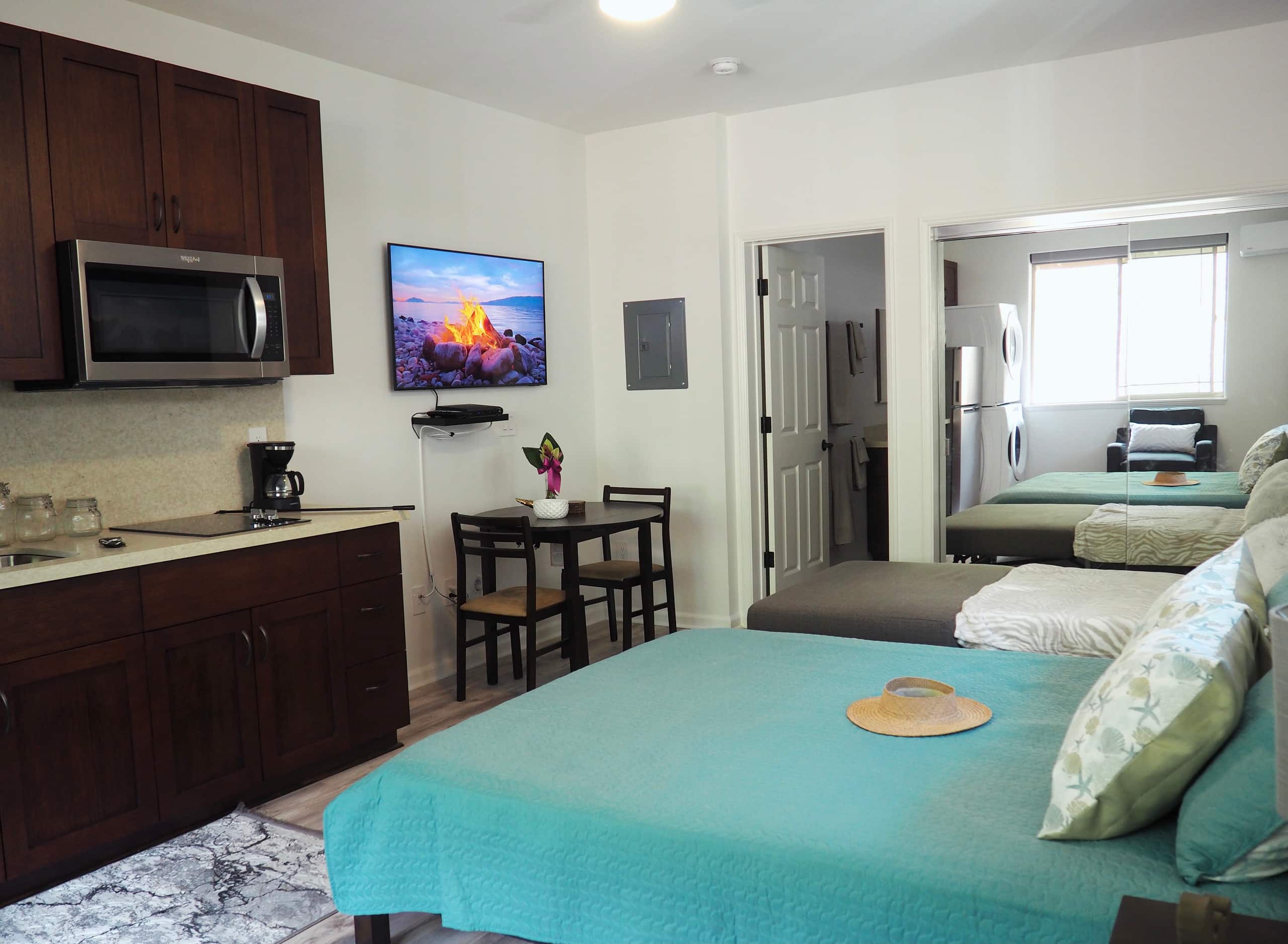Guesthouse in Waianae · ★5.0 · Studio · 2 beds · 1 private bath - Image 1