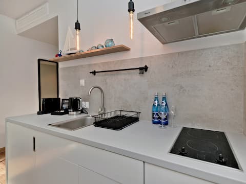 Popular Airbnb listing: BlueApartPL Ciche studio z tarasem A2 in Gmina Kosakowo