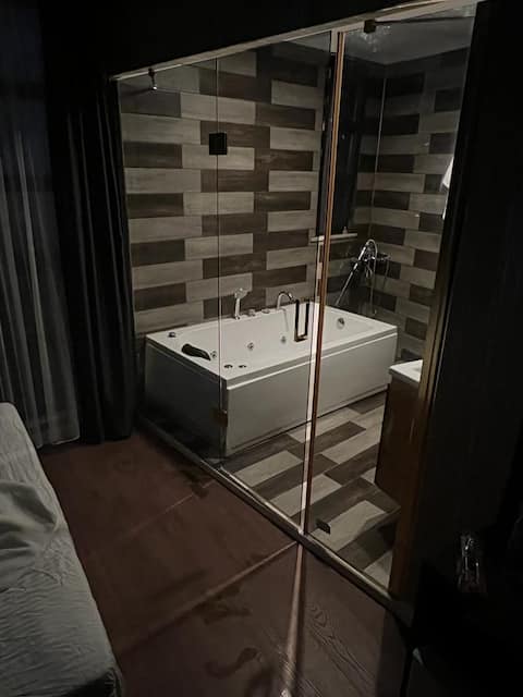 Popular Airbnb listing: Deluxe Suite with Jacuzzi in Avcılar