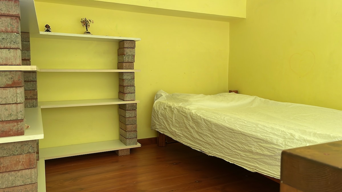 Lofti i dhomës së gjumit 3