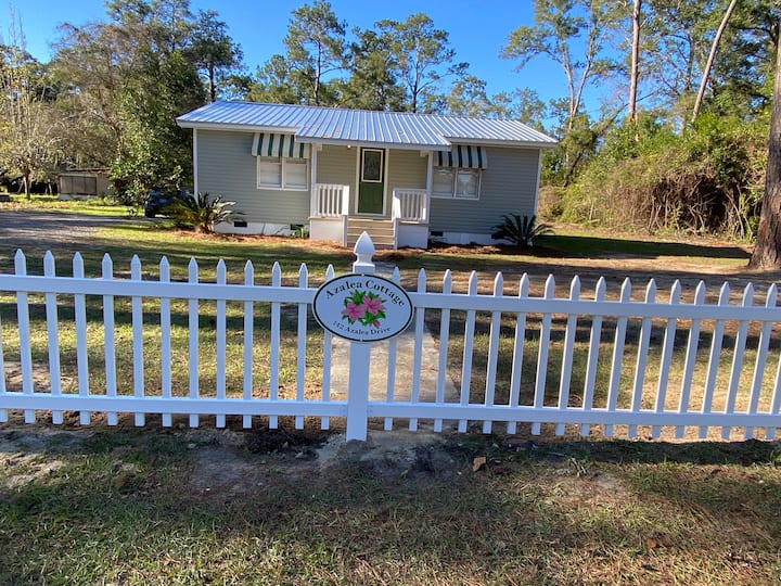 Azalea Cottage Houses for Rent in Crawfordville, Florida, United