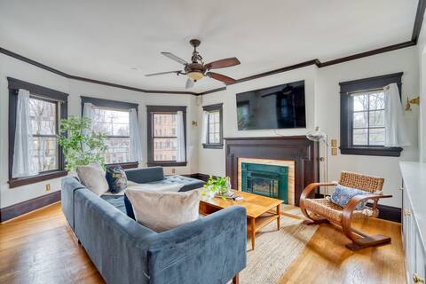 1910 Historic Jessie Morehead House - 98 WalkScore