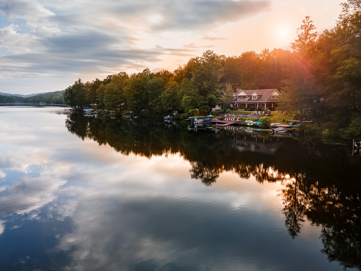 Page Lake Family Getaway Houses for Rent in Susquehanna, Pennsylvania