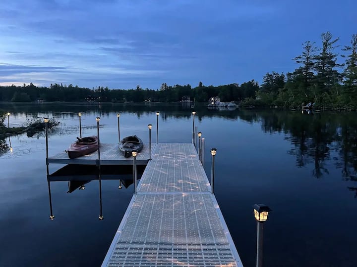 Orange Oasis Lakefront Getaway w/Private Beach Houses for Rent in