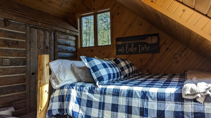 Loft (1) King, (2) Queen Premium Pillow Top საწოლი და ფუფუნების მაღალი თემა რაოდენობა ფურცლები. Loft აბაზანა