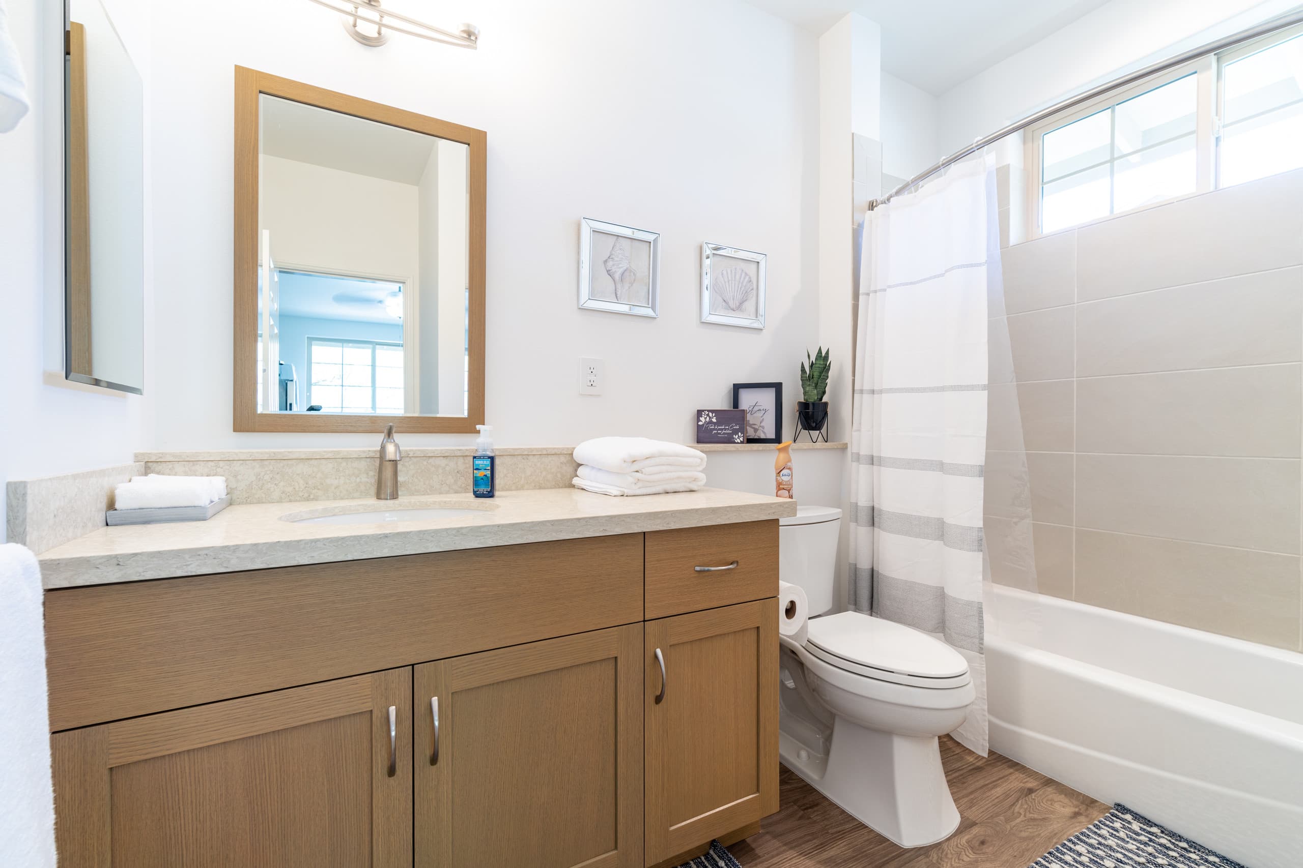 Home in Waianae · ★4.91 · 4 bedrooms · 7 beds · 3.5 private baths - Image 42