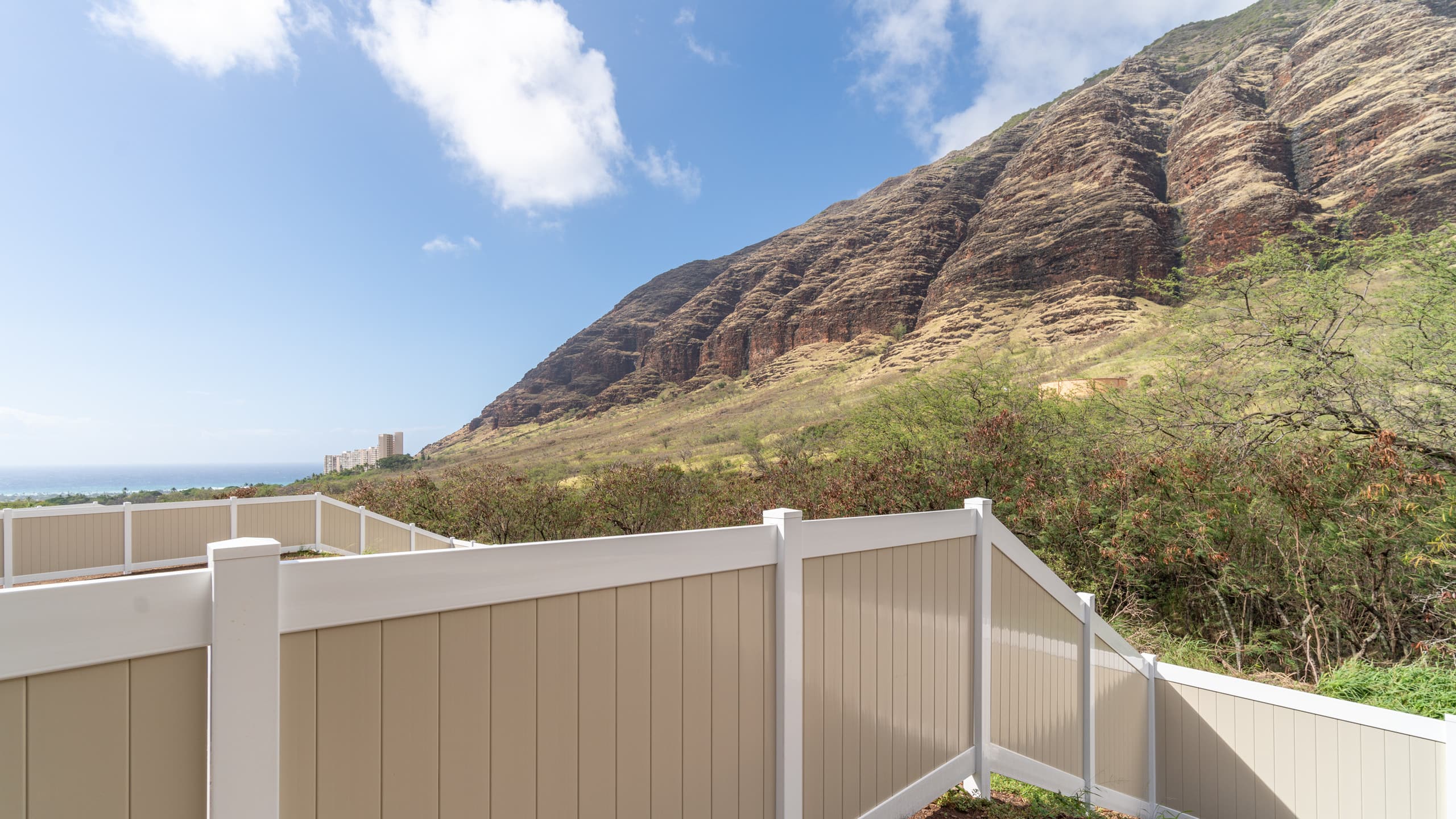 Home in Waianae · ★4.91 · 4 bedrooms · 7 beds · 3.5 private baths - Image 46