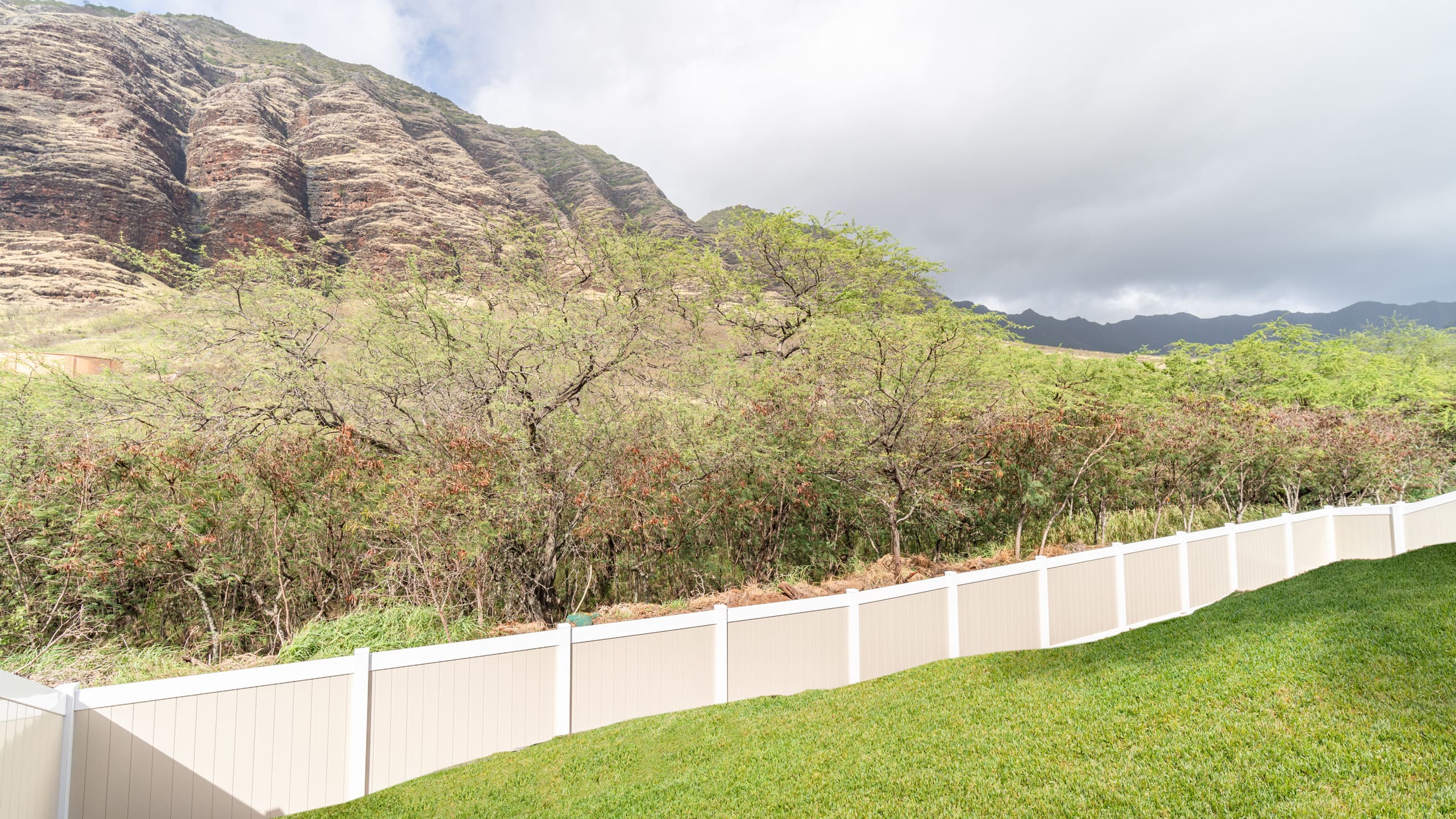 Home in Waianae · ★4.91 · 4 bedrooms · 7 beds · 3.5 private baths - Image 47