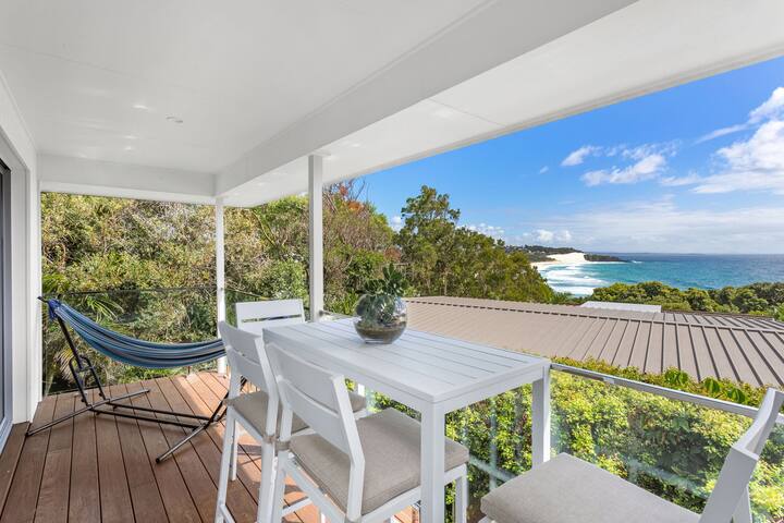 Seaclusions ~ 250m to South One Mile Beach gallery image 4