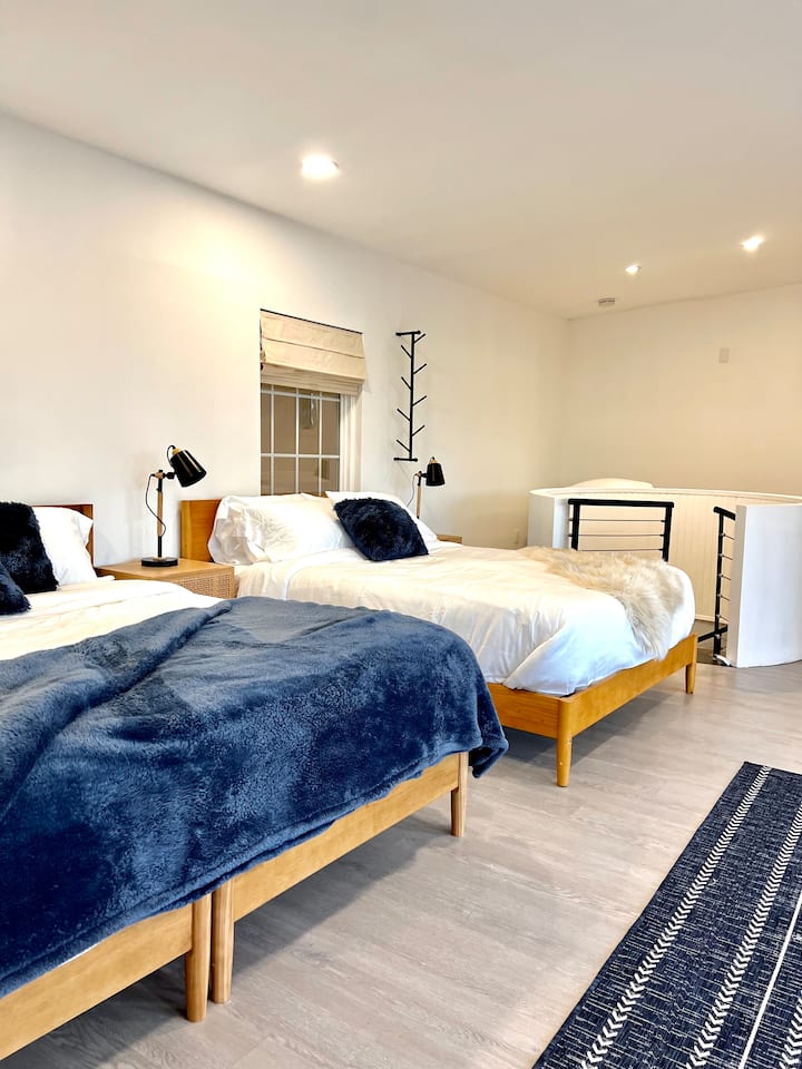 Upstairs bedroom with lake views