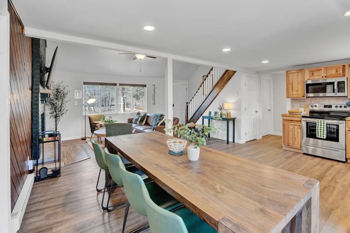 Dining table looking through to the kitchen