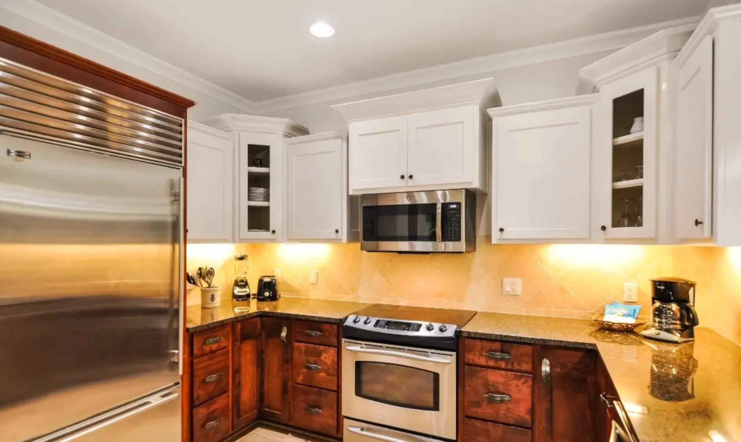 Condo in Koloa · ★4.98 · 2 bedrooms · 3 beds · 2 baths - Image 2