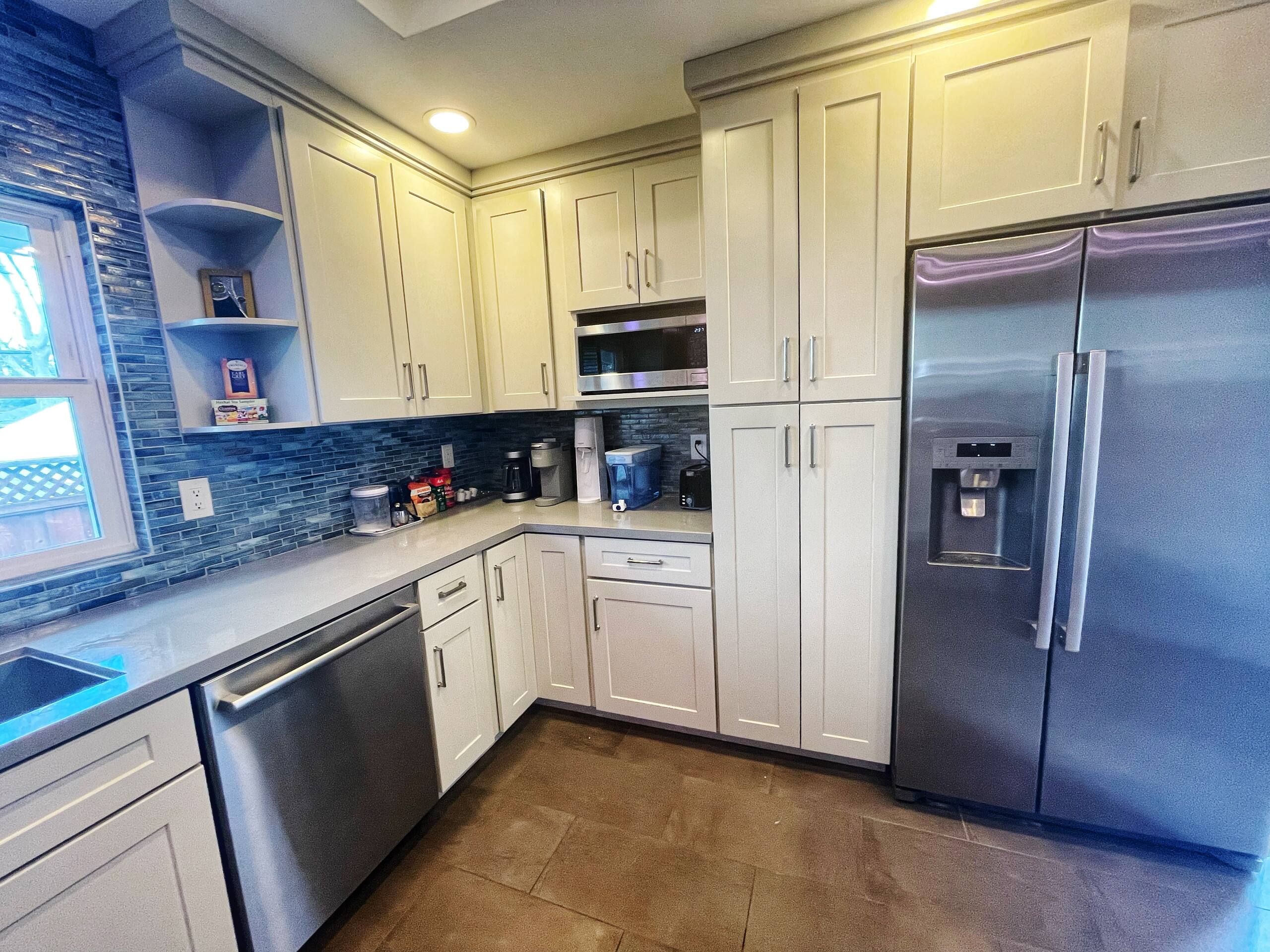 Renovated Craftsman Near Caltrain & Downtown - Photo 8