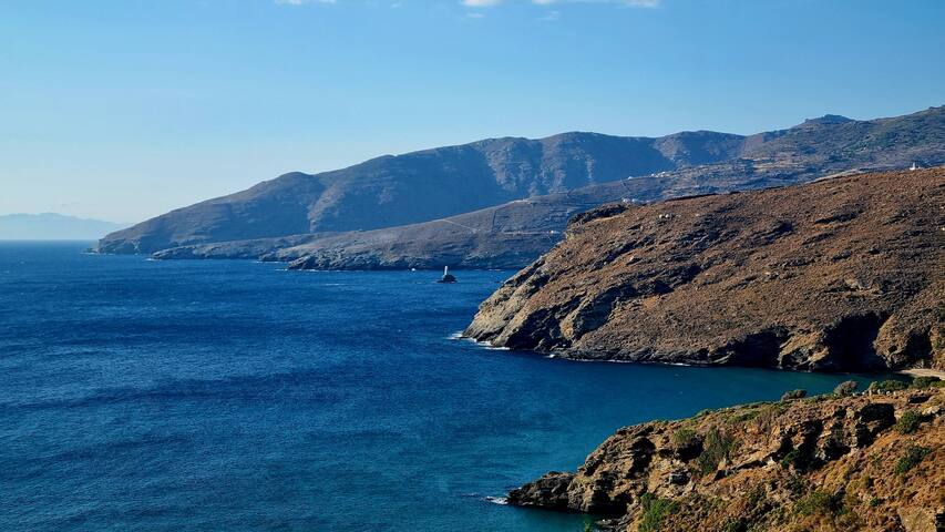 Luxury Bay View Villa with Pool gallery image 3