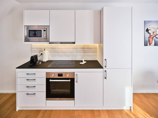 3 Bedrooms Rooftop Aparmtent with A/C and Balcony gallery image 2