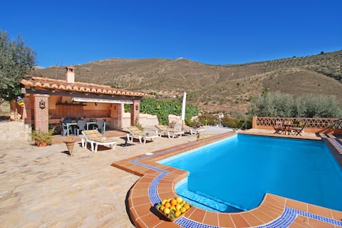 Piscina y valle