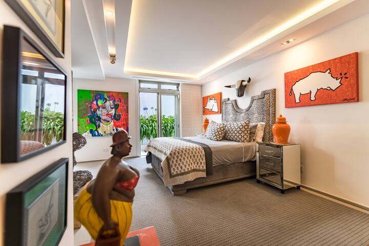 Paradise 5 Bed5bath in Clifton• LionsHead views 83 gallery image 5