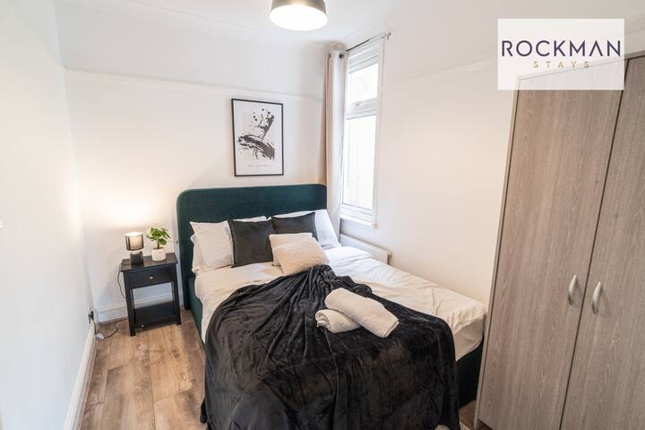 Rockman Residences managed Airbnb listing 1
