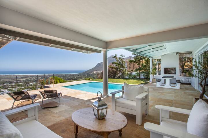 Sapphire Sunset. Panoramic Views. Solar backup gallery image 4