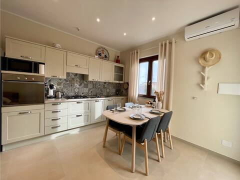 Newly refurbished flat in Villa San Pietro