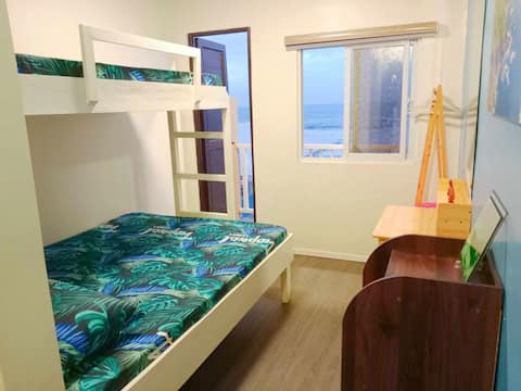 Beachfront Room B (3 pax) - Puffer Isle Resort