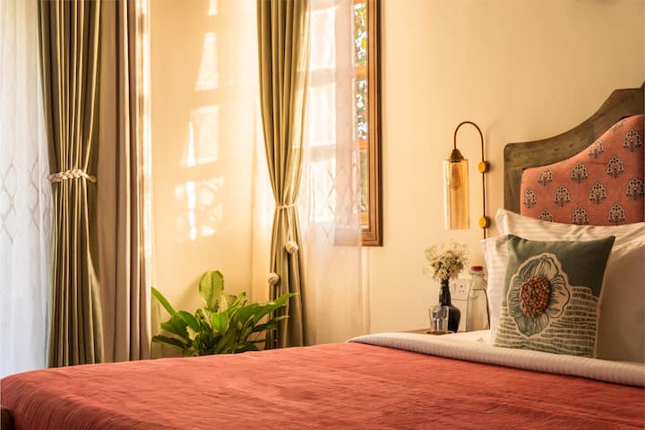 Bedroom 1 image 2
