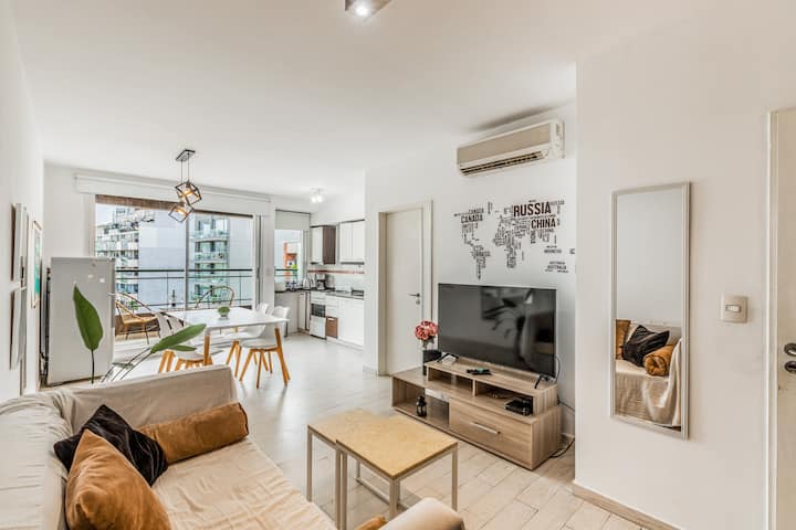 Equipped studio apartment with balcony in Colegiales