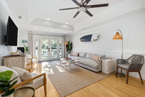 Top Airbnb: Oak Haven – Edisto Beach Family Retreat in Edisto Beach