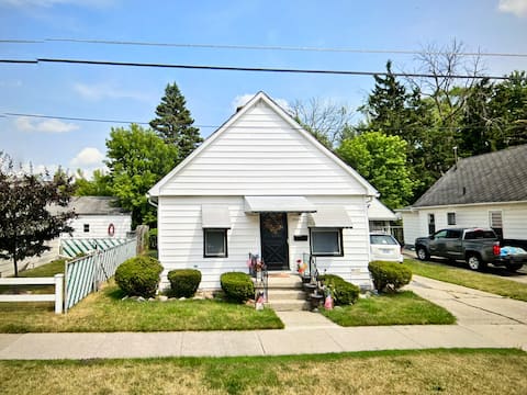Cute & Cozy Close to Hospitals near Corning HSC