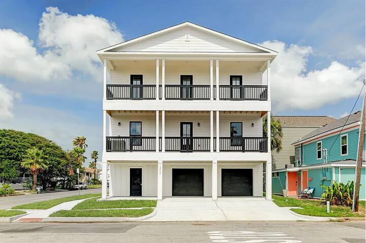 PMI Galveston Bay managed Airbnb listing 1