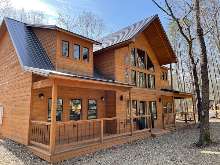 The big tex luxury cabin is epic cabins for rent in broken bow