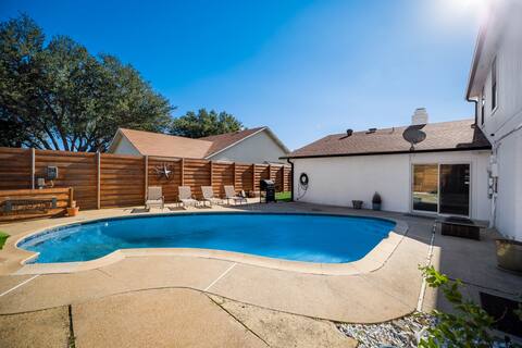 The Colony Retreat | 5BR | Pool & Game Room