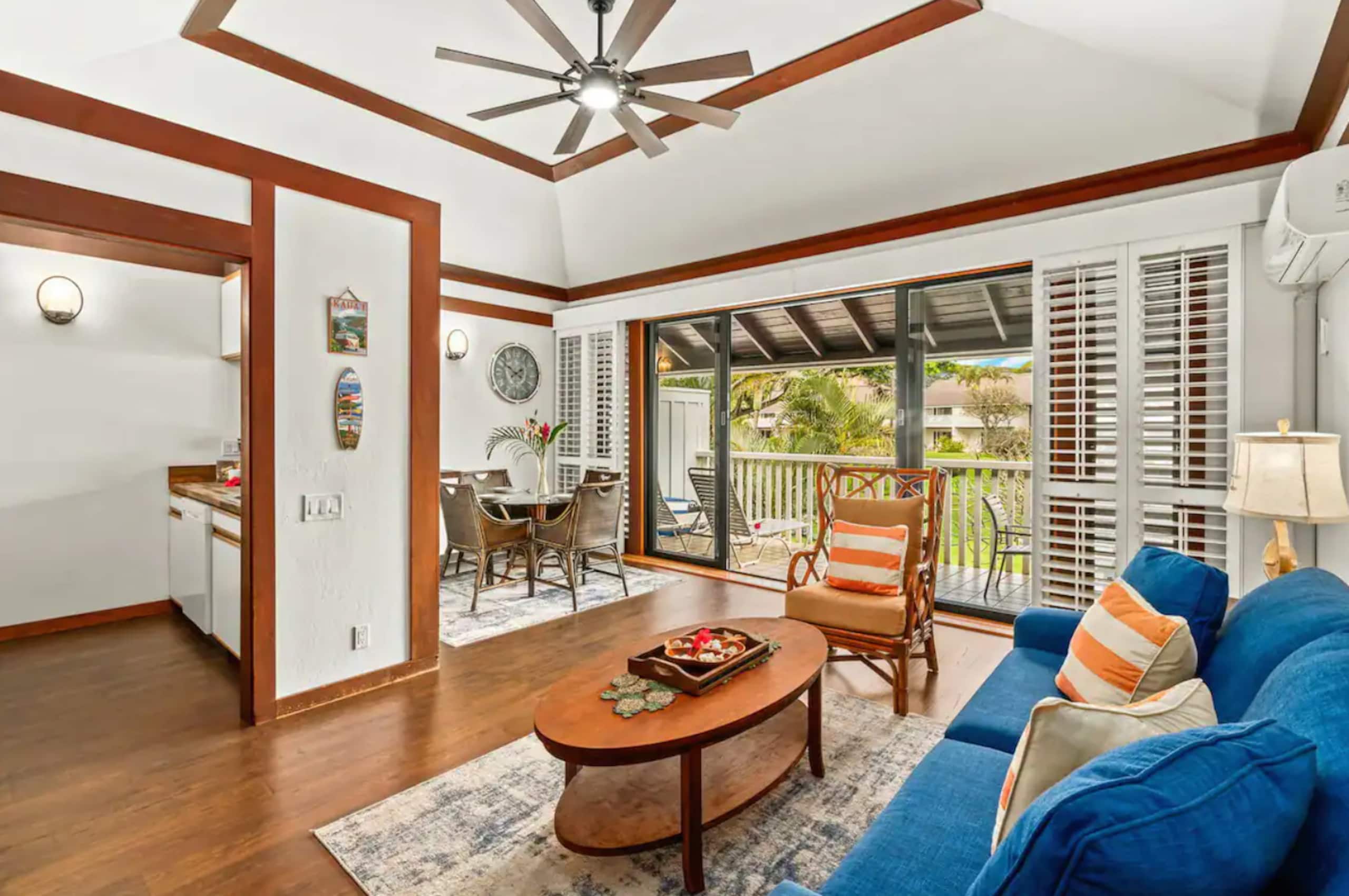 Poipu Beach Top Floor Condo, A/C, 2 Min to Beach - Main photo