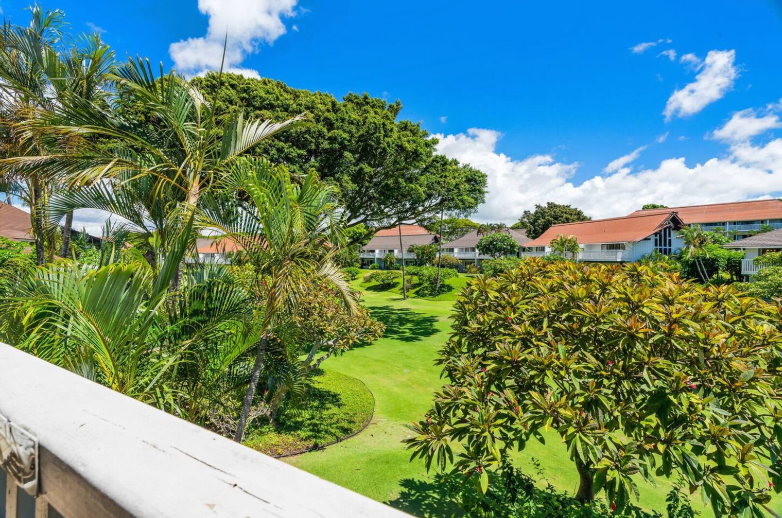 Poipu Beach Top Floor Condo, A/C, 2 Min to Beach - Photo 16