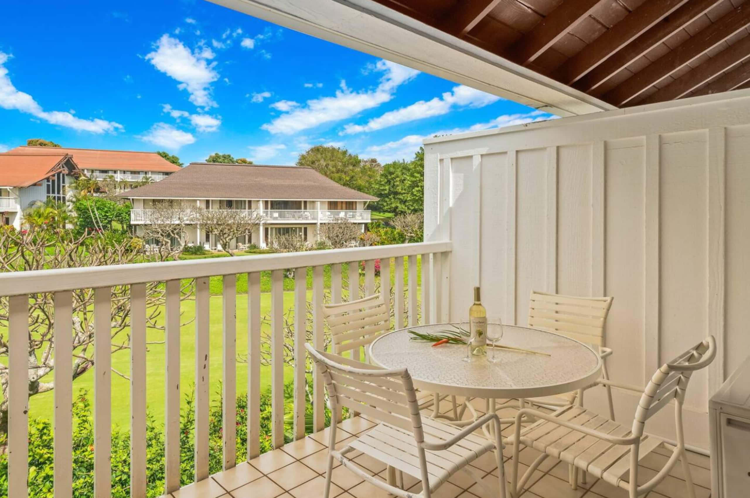 Poipu Beach Top Floor Condo, A/C, 2 Min to Beach - Photo 15