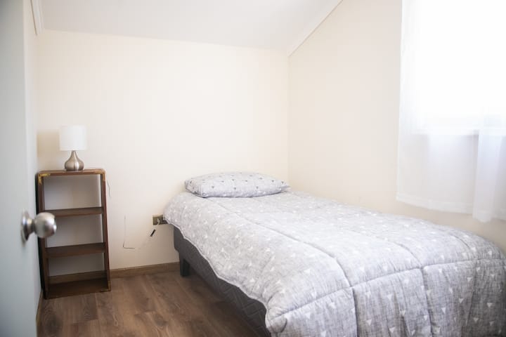 Единична спалня на втория етаж