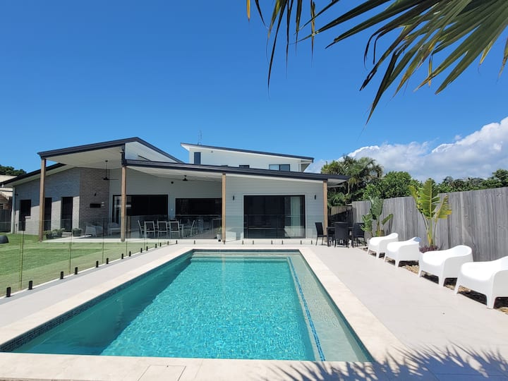 The Bask House Houses for Rent in Pottsville, New South Wales