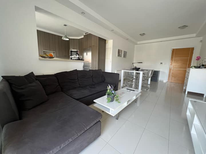 Majestic Boutique Apartment/2br - Nicosia