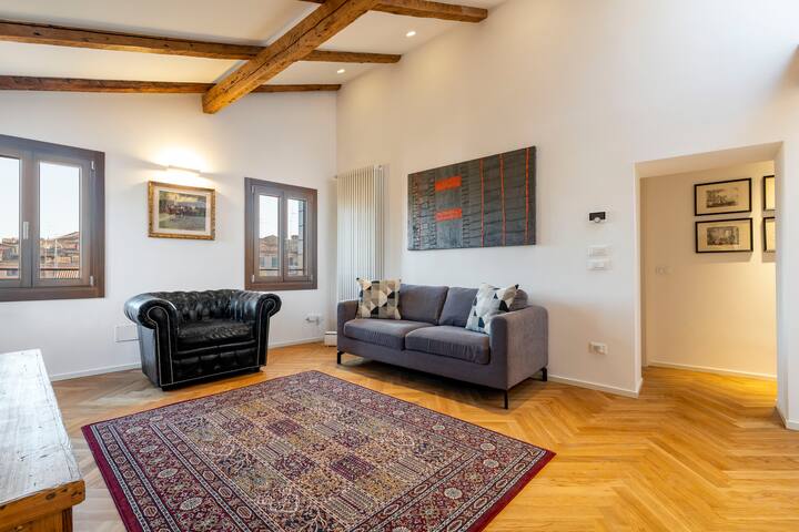 CaLi House 027042-LOC-12653-Z03440 gallery image 2