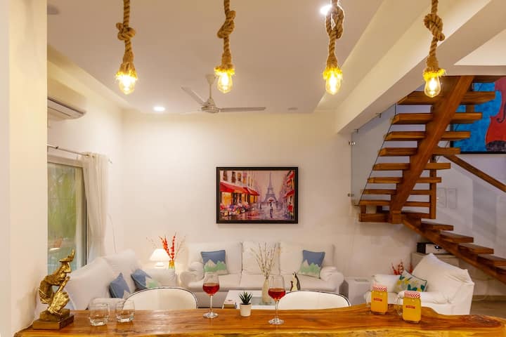 Living room image 8