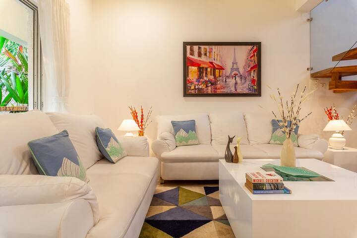 Living room image 4