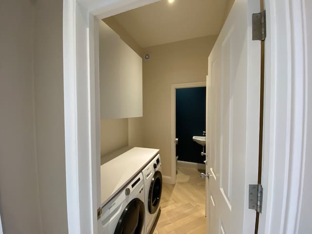 Beautiful home – Wimbledon Tennis gallery image 4