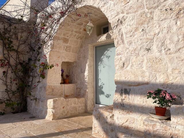 [Ostuni Charme] Oasi del Trullo, 3 unique lodgings gallery image 4