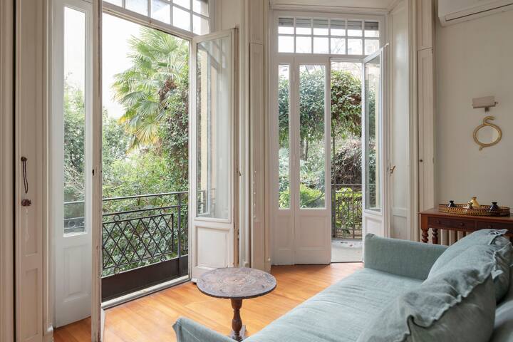 Amazing House – 4 Bedrooms with Private Garden gallery image 4