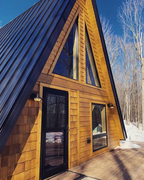 Seeley Oaks A-Frame | Quiet, 40 Acres, Near Trails